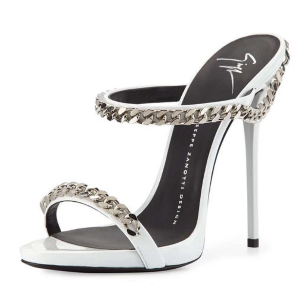 Rare Giuseppe Zanotti Vernice White Chain Heels Size 39 New